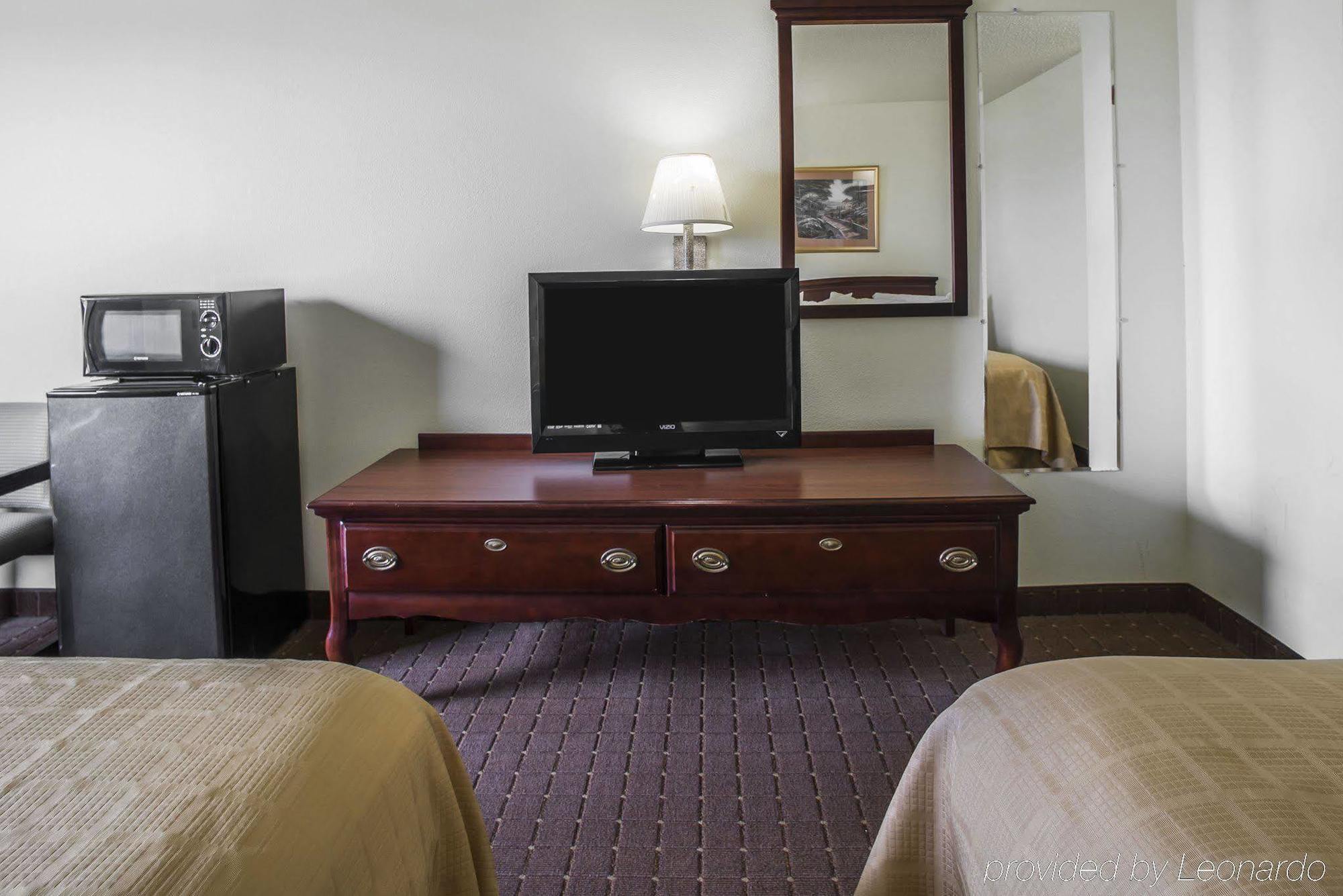 Super 8 By Wyndham Harrisburg Ξενοδοχείο Εξωτερικό φωτογραφία